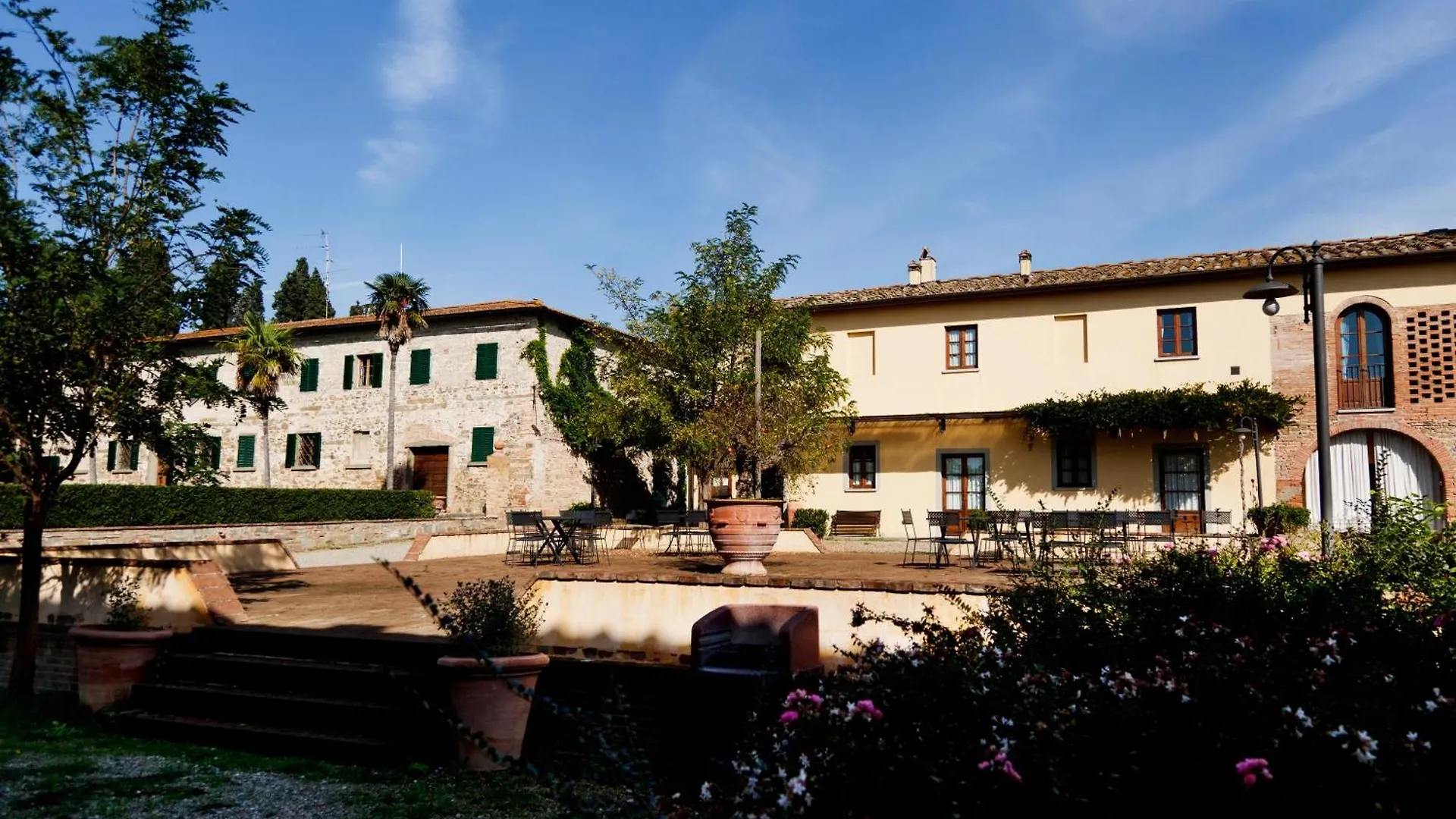 Farma Agriturismo Fattoria Rozzalupi Cerreto Guidi